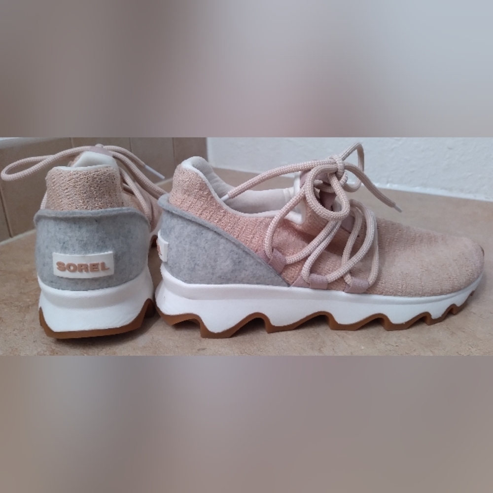 Sorel Kinetic Lace Sneaker in Natural Size 8